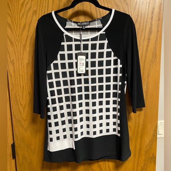 Picadilly Fashion Tops - Picadilly Black And White Pullover Blouse Top 3/4 Sleeve Stretchy - SZ M - NWT